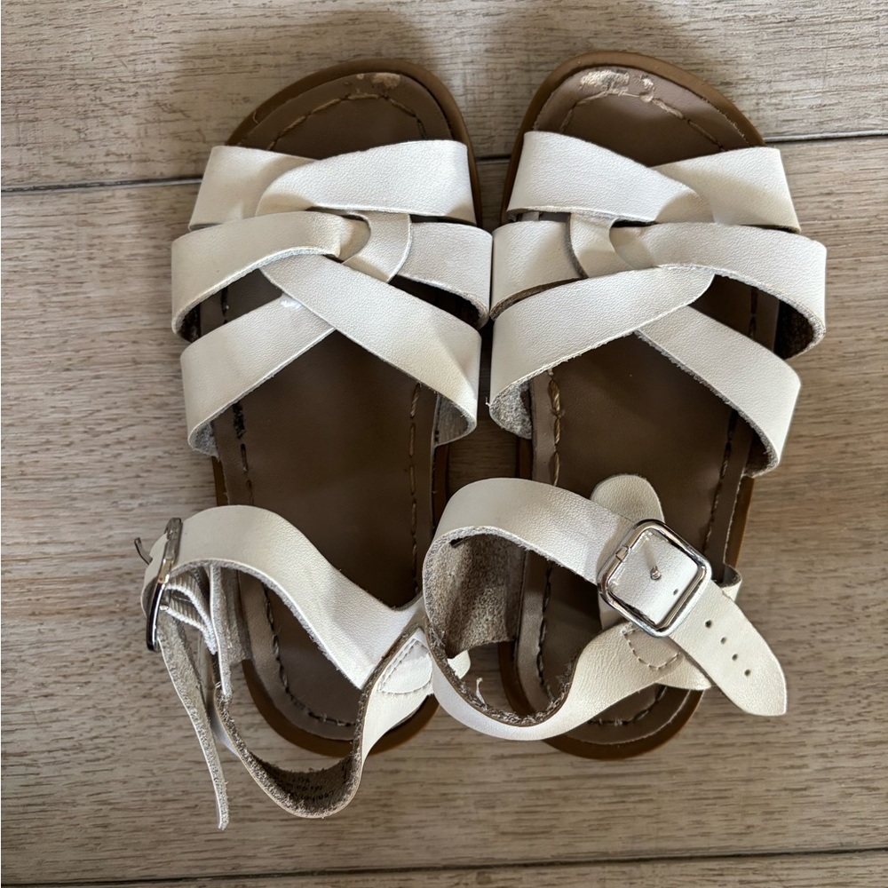 Toddler size 8 salt water sandal